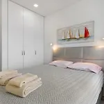 Apartman Casa Dos Terracos T3 Rc *