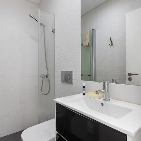 Casa Dos Terracos T3 Rc アパート